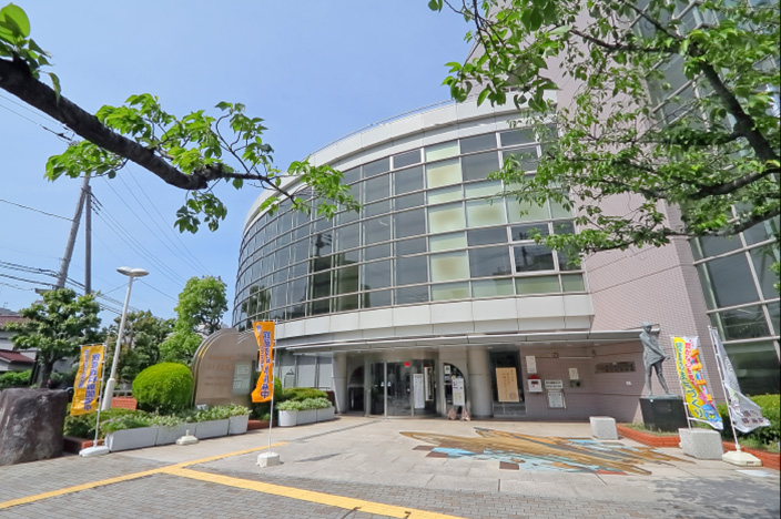 南千住図書館（徒歩4分・約310m）